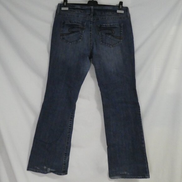 REVOLUTION by RICKI'S | size 31 12 /Blue Denim / Jeans | Detailed Pockets - Picture 2 of 16